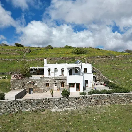 House With Sea And Mountain Views Σπίτι διακοπών