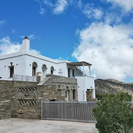 Σπίτι διακοπών House With Sea And Mountain Views *