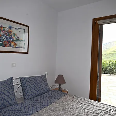 House With Sea And Mountain Views Σπίτι διακοπών