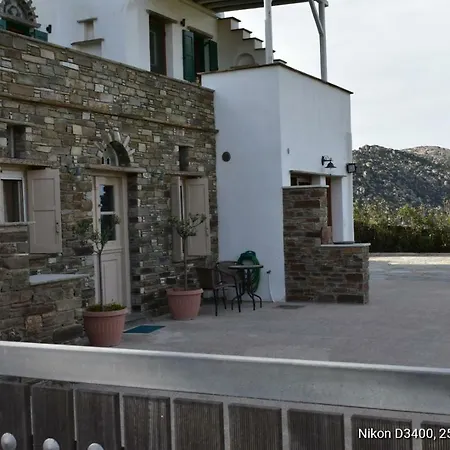 House With Sea And Mountain Views *