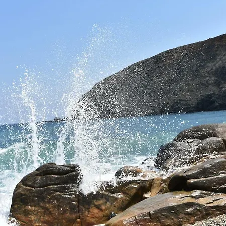 House With Sea And Mountain Views * Στενή