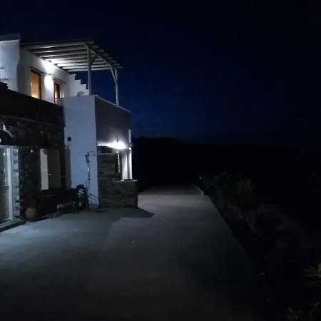 House With Sea And Mountain Views *